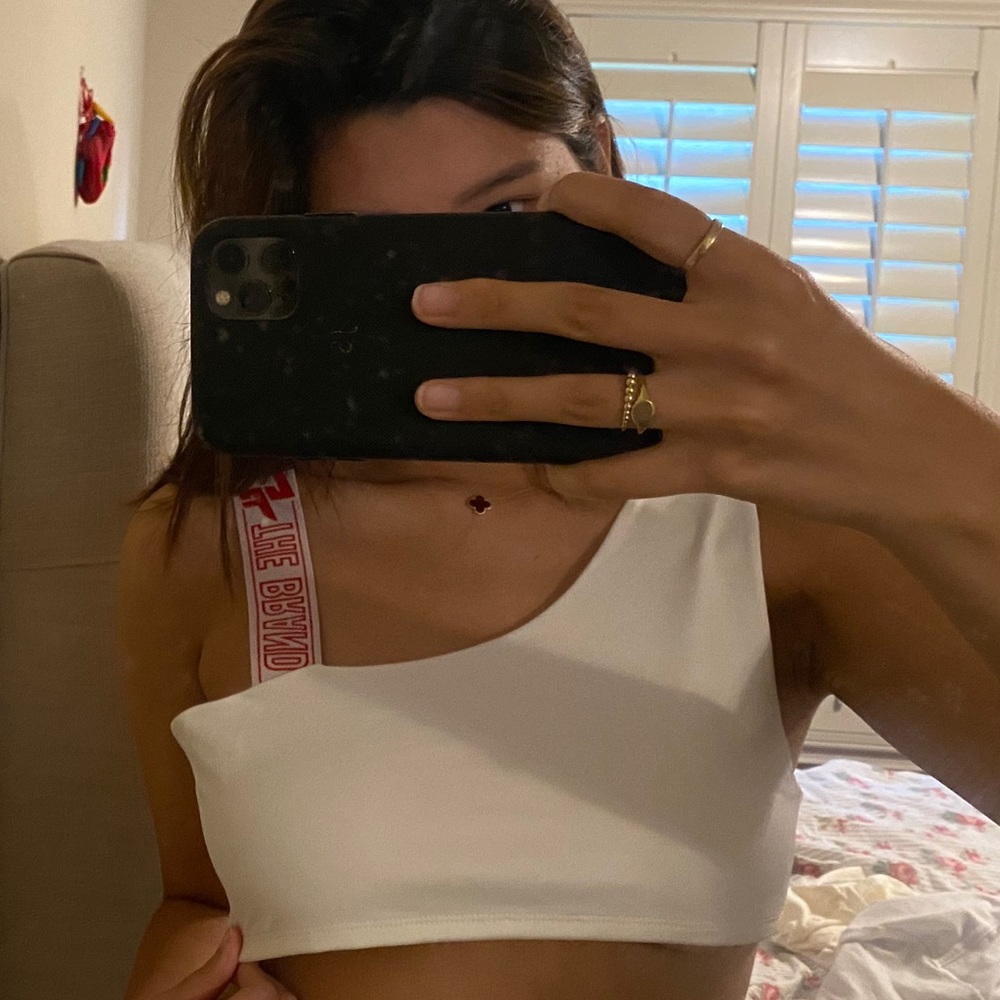 LF one shoulder cropped top